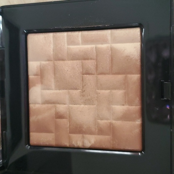 Bobbi Brown Chestnut Glow Highlighter - Picture 2 of 3